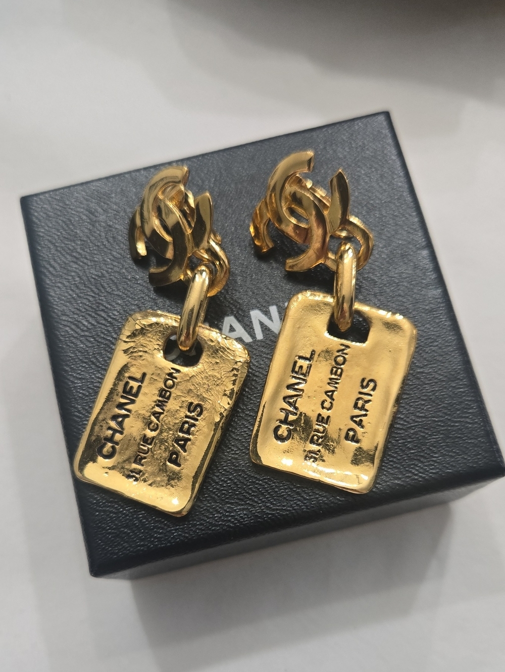 146 - Chanel earrings TAG EARRINGS , Coco Mark, GP plated, gold - CLIP